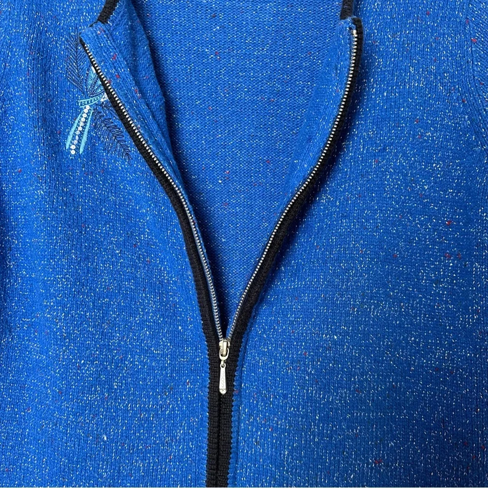 Grannycore Kitschy Blue Jay Embroidered Cottagecore Shimmer Knit Cardigan - Picture 9 of 12